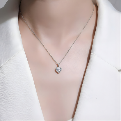 Lunara™ ハートネックレス