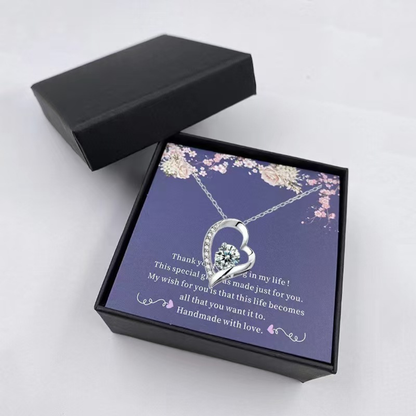 Lunara™ スカイブルーハートネックレス