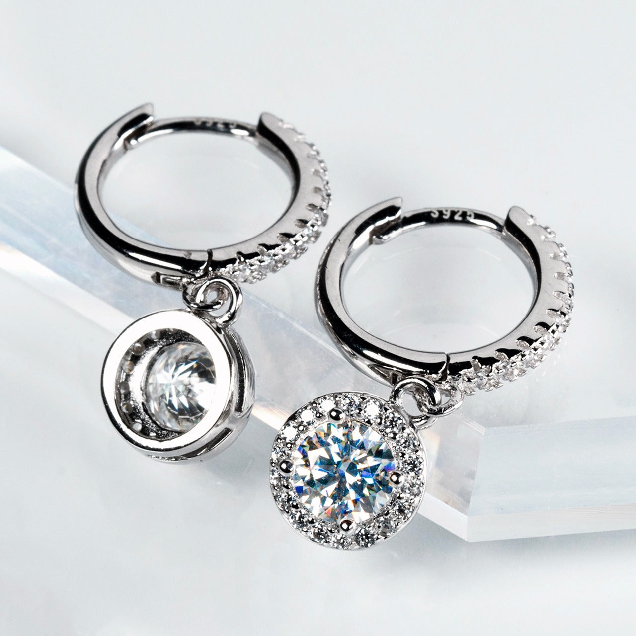 Lunara™ 925 シルバー モアサナイトエレガンスピアス